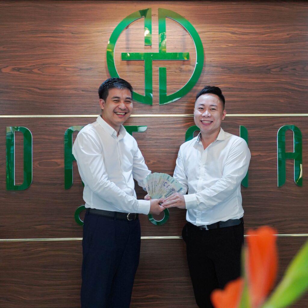 Trao thưởng “Chiến binh tài năng” của Trung Thực Land